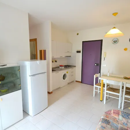 Beachfront Cozy Flat 1-bedroom With Balcony