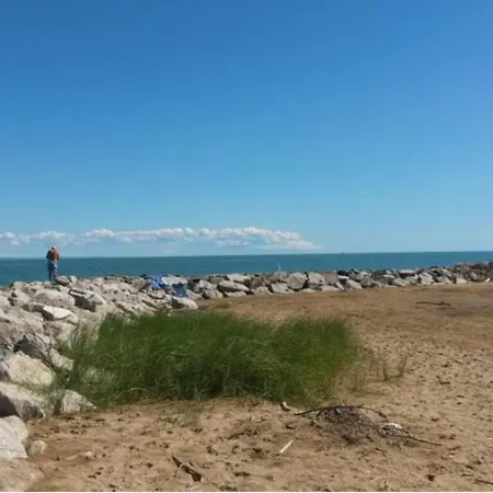 Beachfront Cozy Flat 1-bedroom With Balcony