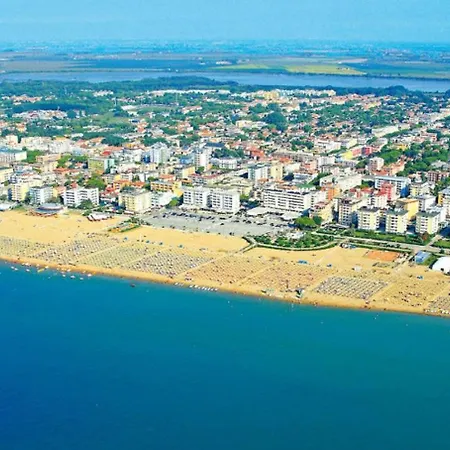 Beachfront Cozy Flat 1-bedroom With Balcony Appartamento *