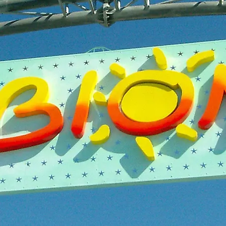 Beachfront Cozy Flat 1-bedroom With Balcony 아파트 비비오네