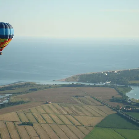 Appartamento Beachfront Cozy Flat 1-bedroom With Balcony